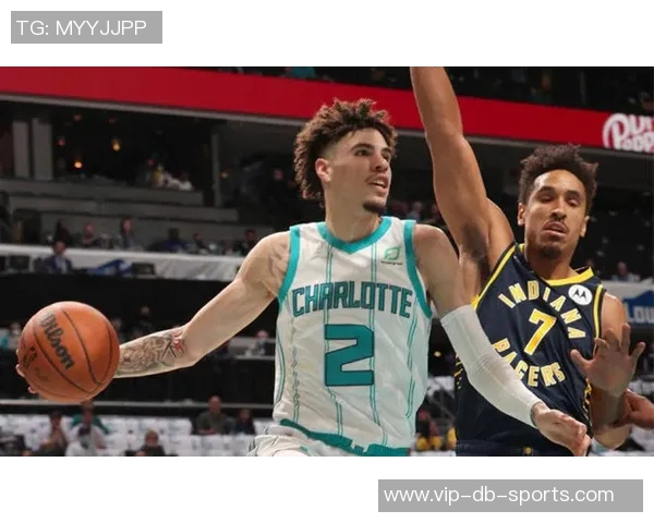 夏季训练成果显著爱德华兹高难度撤步跳投精彩首秀 夏季训练成果显著爱德华兹高难度撤步跳投精彩首秀