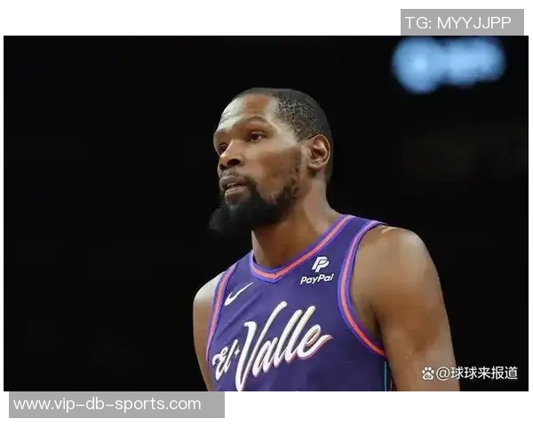杜兰特首秀推迟至周四对爵士期待重返赛场 杜兰特首秀推迟至周四对爵士期待重返赛场