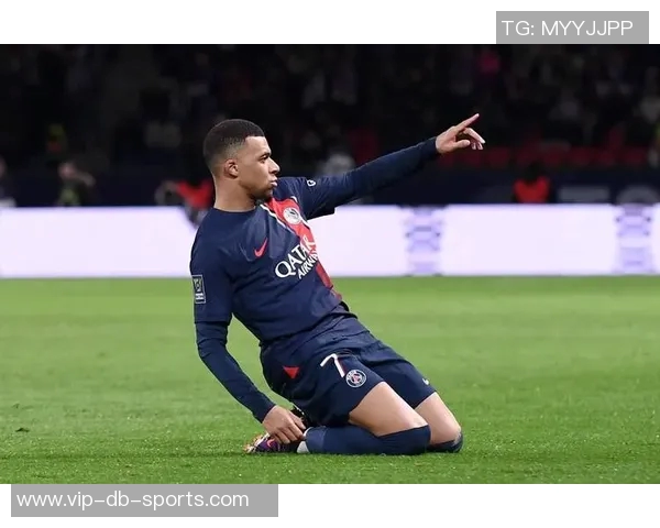 伊桑绝平巴黎姆巴佩晒弟弟照片称赞我的明星男孩展现疯狂剧本 伊桑绝平巴黎姆巴佩晒弟弟照片称赞我的明星男孩展现疯狂剧本