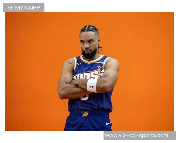 外线双星闪耀狄龙三分全中阿伦稳健发挥助力球队上半场表现 外线双星闪耀狄龙三分全中阿伦稳健发挥助力球队上半场表现