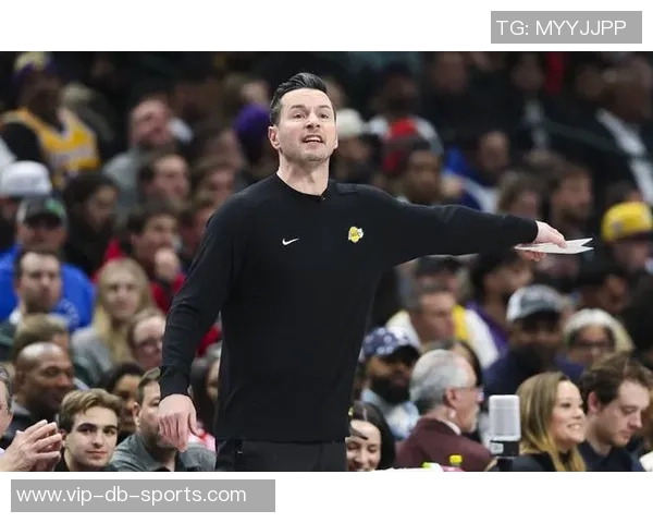 霍里谈湖人续约雷迪克与莱昂纳德合同相似之处引发热议