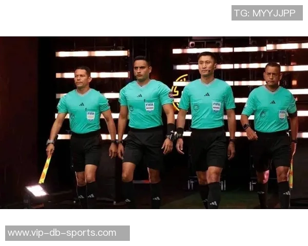 伊拉克主帅对马宁执法表示不满红牌判罚令人惊讶